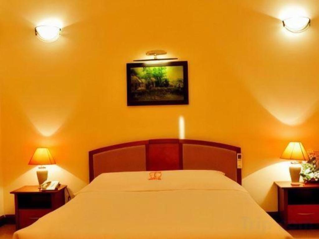 Cwd Hotel Hanoi Exterior photo