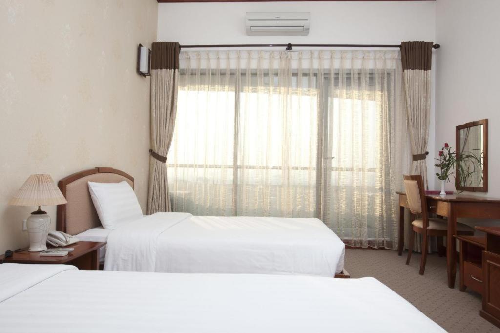Cwd Hotel Hanoi Exterior photo