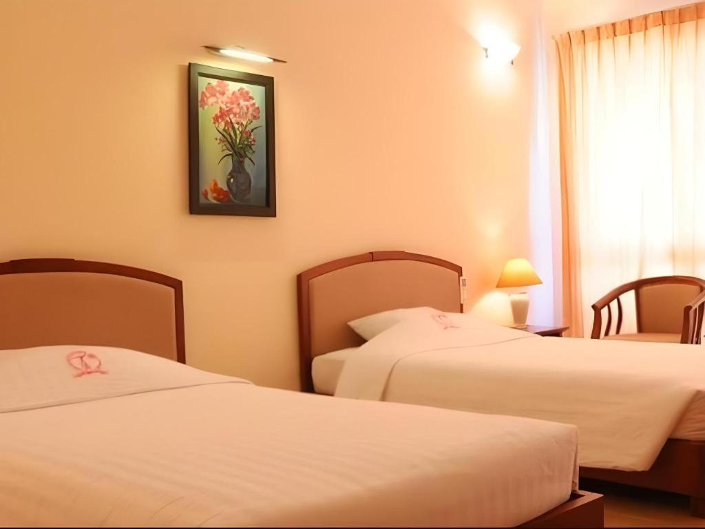 Cwd Hotel Hanoi Exterior photo